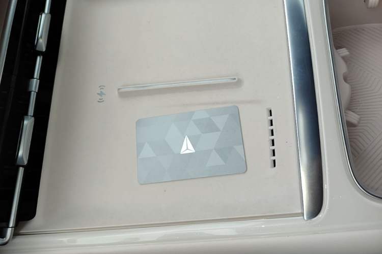 Used Deepal S07 2026 230Ultra with Huawei Qiankun ADS SE Edition Interior 1