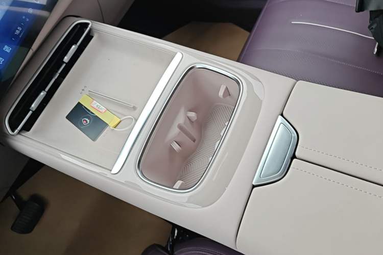 Used Deepal S07 2026 230Ultra with Huawei Qiankun ADS SE Edition Interior 1