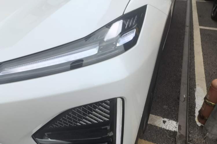 Used Deepal S07 2026 230Ultra with Huawei Qiankun ADS SE Edition Left Front Headlight