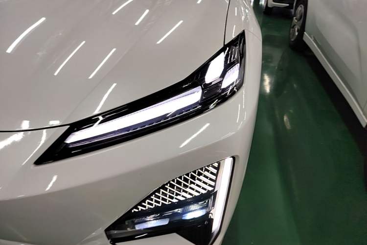 Used Deepal S07 2026 230Ultra with Huawei Qiankun ADS SE Edition Left Front Headlight