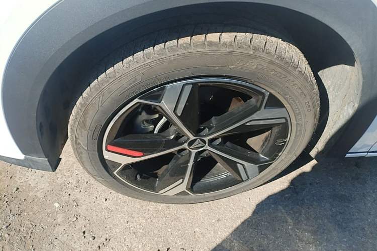 Used Deepal S07 2026 230Ultra with Huawei Qiankun ADS SE Edition Left Front Wheel Hub