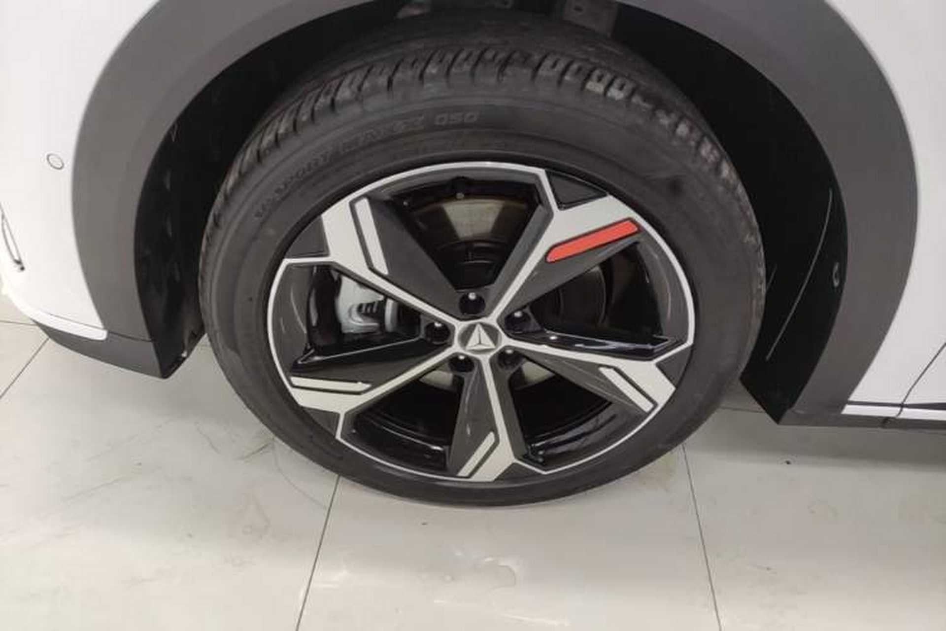Used Deepal S07 2026 230Ultra with Huawei Qiankun ADS SE Edition Left Front Wheel Hub