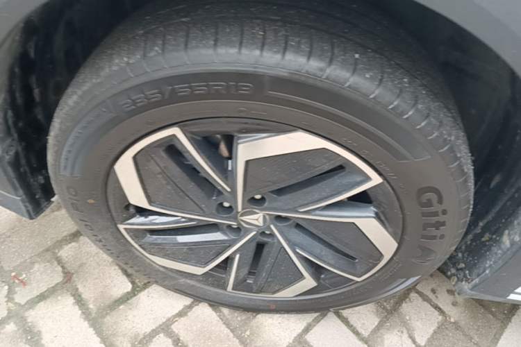 Used Deepal S07 2026 230Ultra with Huawei Qiankun ADS SE Edition Left Front Wheel Hub