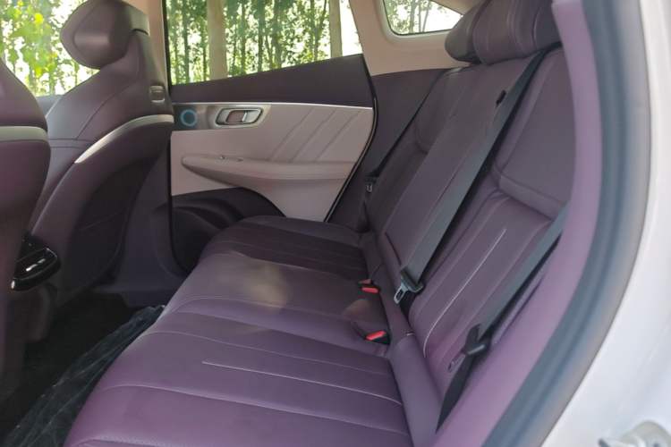 Used Deepal S07 2026 230Ultra with Huawei Qiankun ADS SE Edition Left Rear Seat