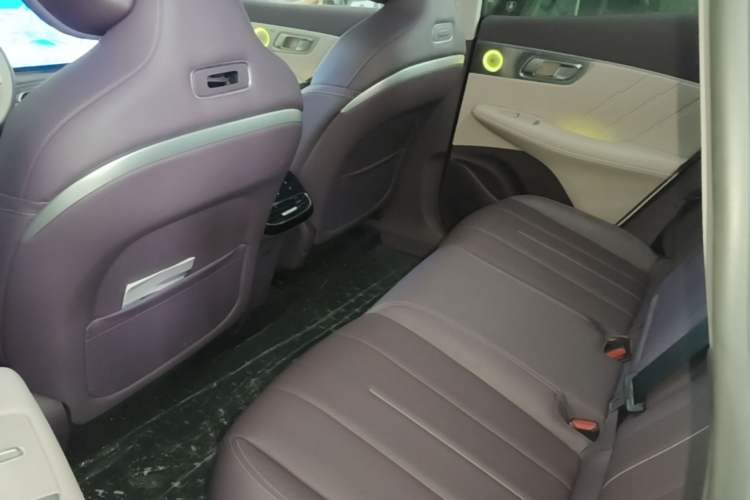 Used Deepal S07 2026 230Ultra with Huawei Qiankun ADS SE Edition Left Rear Seat