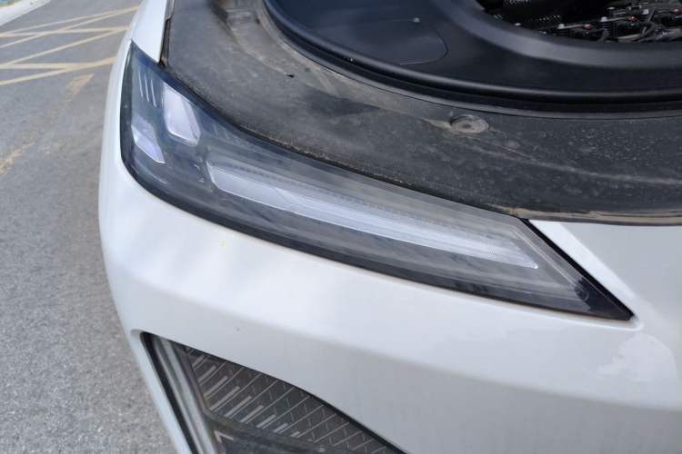 Used Deepal S07 2026 230Ultra with Huawei Qiankun ADS SE Edition Right Front Headlight