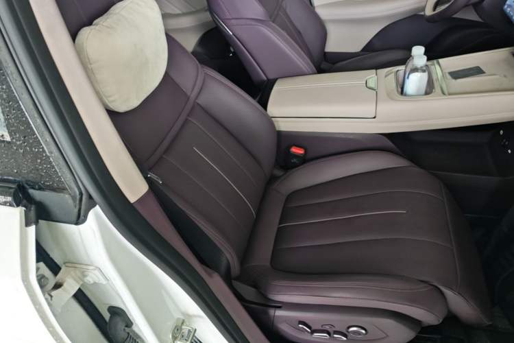 Used Deepal S07 2026 230Ultra with Huawei Qiankun ADS SE Edition Right Front Seat