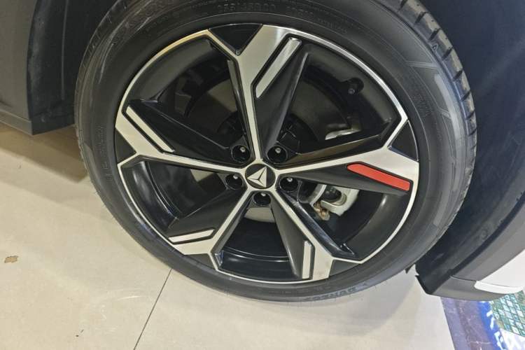 Used Deepal S07 2026 230Ultra with Huawei Qiankun ADS SE Edition Right Front Wheel Hub