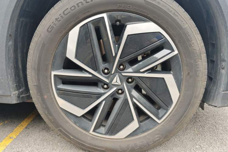 Used Deepal S07 2026 230Ultra with Huawei Qiankun ADS SE Edition Right Front Wheel Hub