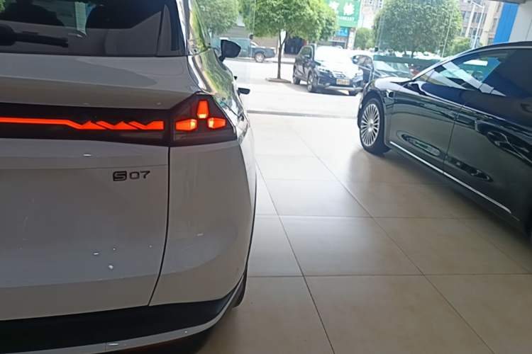 Used Deepal S07 2026 230Ultra with Huawei Qiankun ADS SE Edition Right Rear Taillight