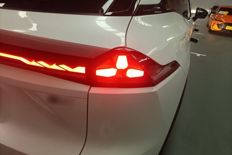 Used Deepal S07 2026 230Ultra with Huawei Qiankun ADS SE Edition Right Rear Taillight