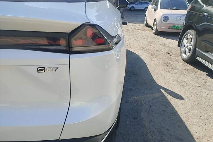 Used Deepal S07 2026 230Ultra with Huawei Qiankun ADS SE Edition Right Rear Taillight