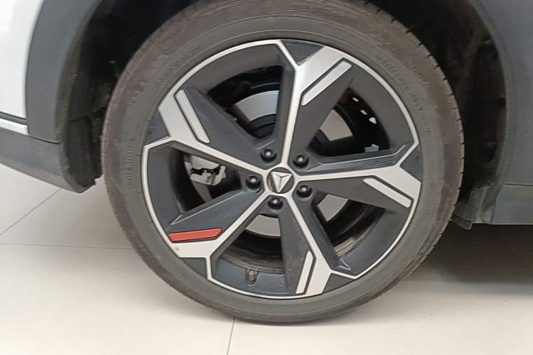 Used Deepal S07 2026 230Ultra with Huawei Qiankun ADS SE Edition Right Rear Wheel Hub