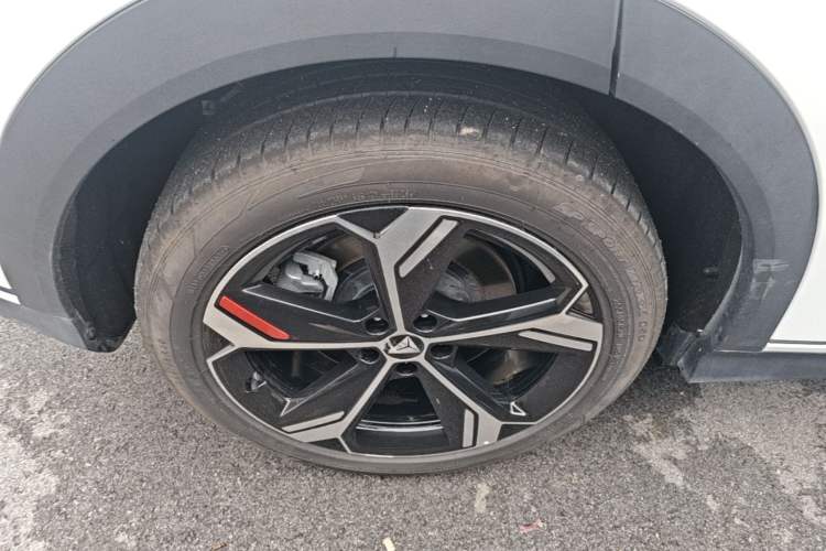 Used Deepal S07 2026 230Ultra with Huawei Qiankun ADS SE Edition Right Rear Wheel Hub
