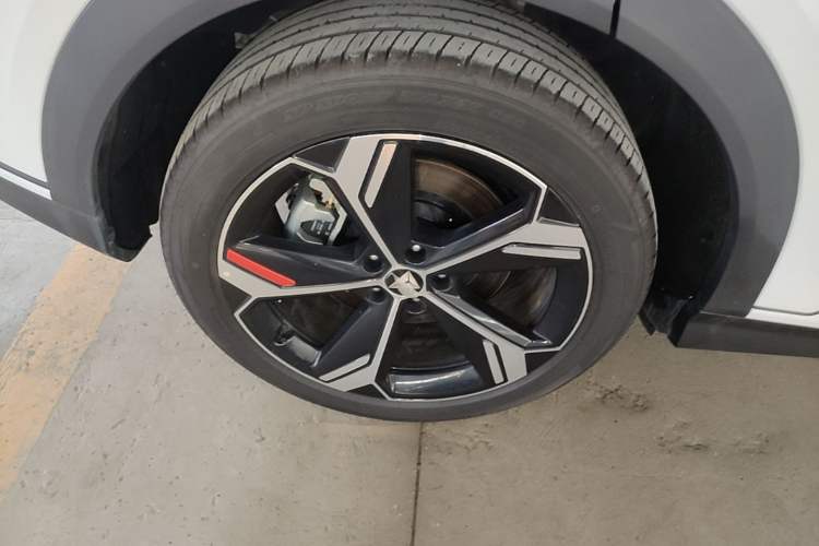 Used Deepal S07 2026 230Ultra with Huawei Qiankun ADS SE Edition Right Rear Wheel Hub