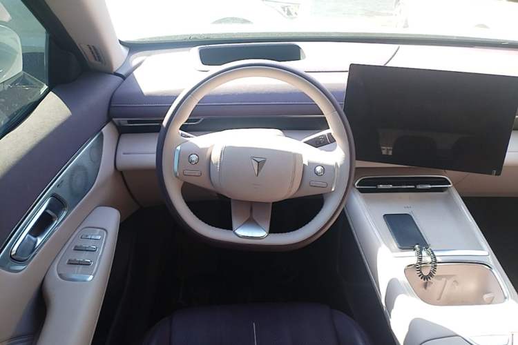Used Deepal S07 2026 230Ultra with Huawei Qiankun ADS SE Edition Steering Wheel