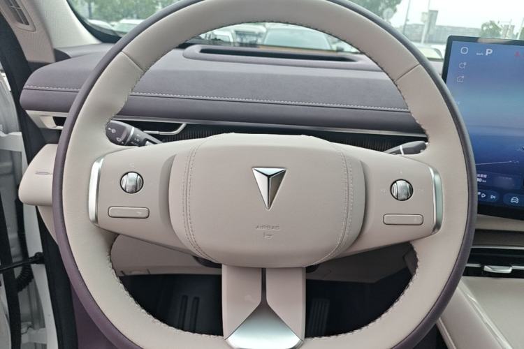 Used Deepal S07 2026 230Ultra with Huawei Qiankun ADS SE Edition Steering Wheel