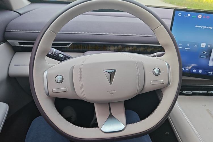 Used Deepal S07 2026 230Ultra with Huawei Qiankun ADS SE Edition Steering Wheel