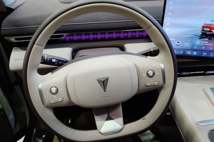 Used Deepal S07 2026 230Ultra with Huawei Qiankun ADS SE Edition Steering Wheel