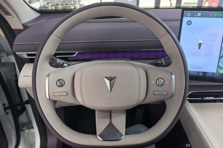 Used Deepal S07 2026 230Ultra with Huawei Qiankun ADS SE Edition Steering Wheel