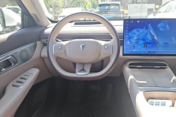 Used Deepal S07 2026 230Ultra with Huawei Qiankun ADS SE Edition Steering Wheel
