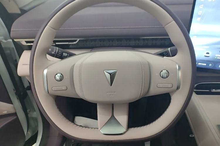 Used Deepal S07 2026 230Ultra with Huawei Qiankun ADS SE Edition Steering Wheel