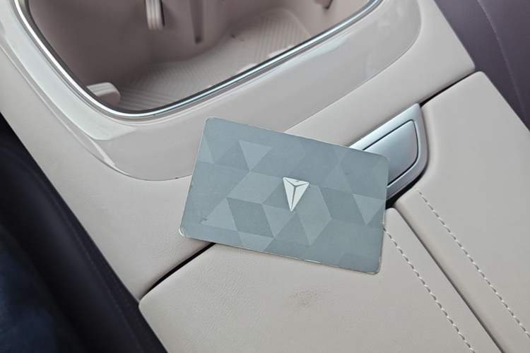 Used Deepal S07 2026 230Ultra with Huawei Qiankun ADS SE Edition Vehicle Key