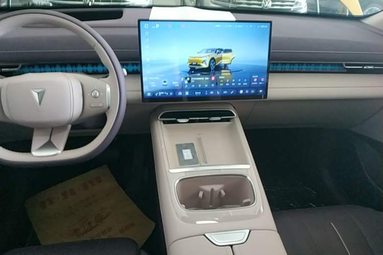Used Deepal S07 2026 230Ultra with Huawei Qiankun ADS SE Edition Audio And AC Panel