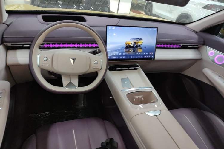 Used Deepal S07 2026 230Ultra with Huawei Qiankun ADS SE Edition Center Console