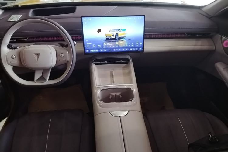 Used Deepal S07 2026 230Ultra with Huawei Qiankun ADS SE Edition Center Console