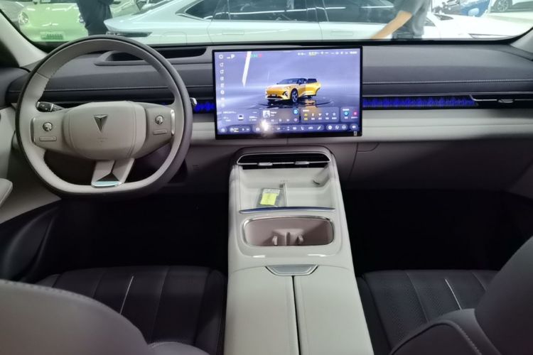 Used Deepal S07 2026 230Ultra with Huawei Qiankun ADS SE Edition Center Console