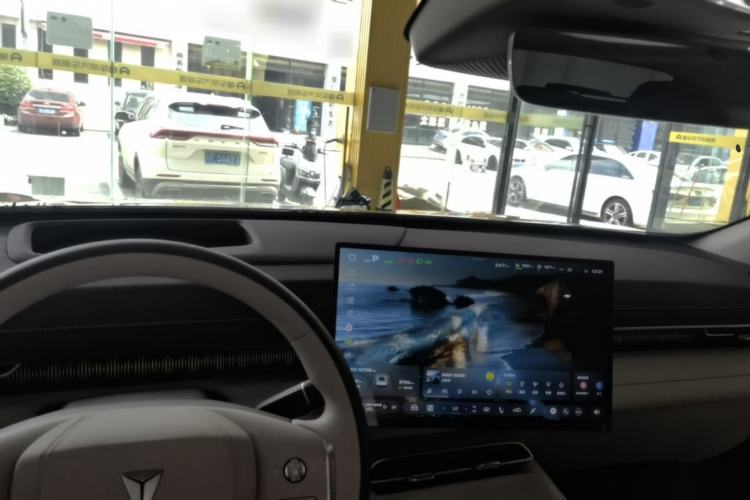 Used Deepal S07 2026 230Ultra with Huawei Qiankun ADS SE Edition Center Console