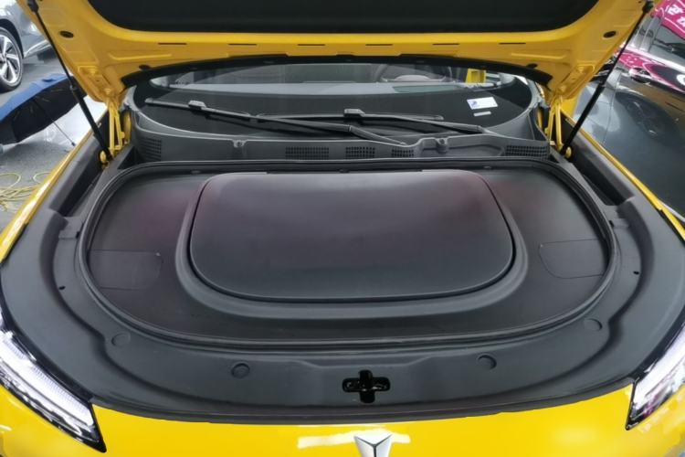 Used Deepal S07 2026 230Ultra with Huawei Qiankun ADS SE Edition Engine Bay