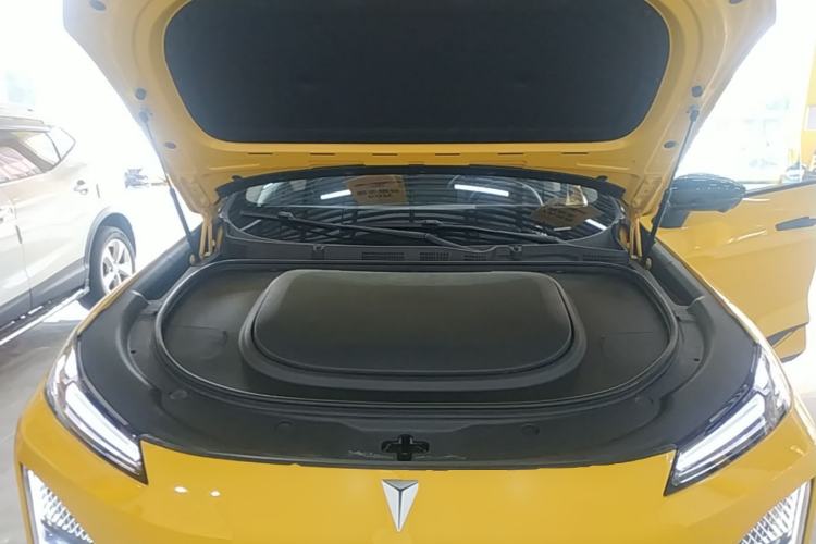 Used Deepal S07 2026 230Ultra with Huawei Qiankun ADS SE Edition Engine Bay
