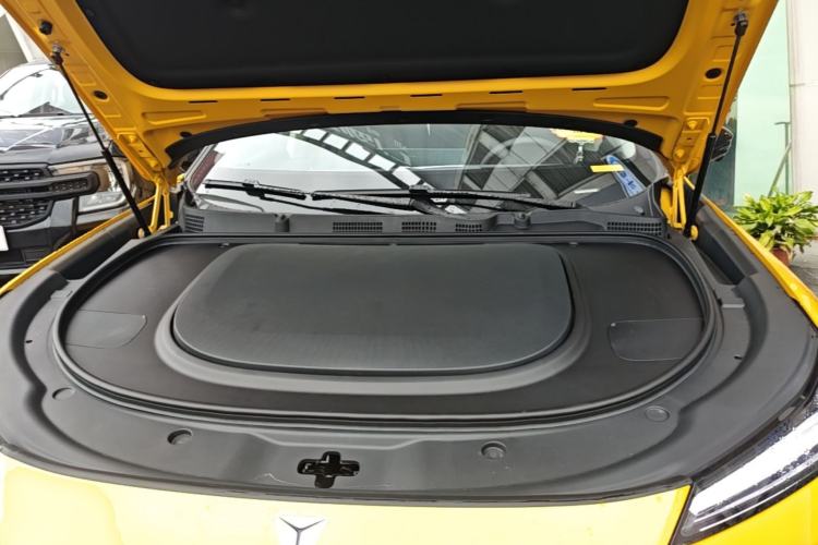 Used Deepal S07 2026 230Ultra with Huawei Qiankun ADS SE Edition Engine Bay