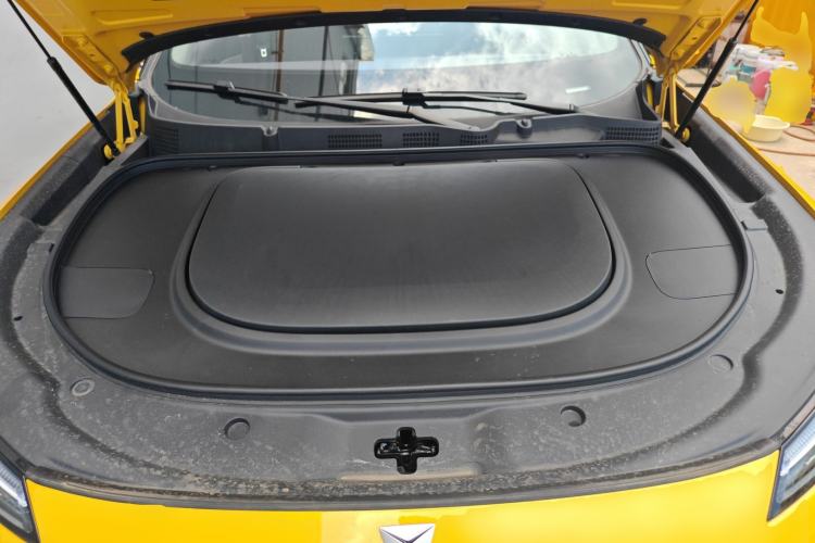 Used Deepal S07 2026 230Ultra with Huawei Qiankun ADS SE Edition Engine Bay