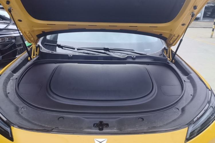Used Deepal S07 2026 230Ultra with Huawei Qiankun ADS SE Edition Engine Bay
