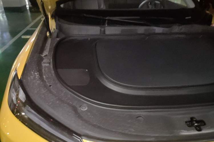Used Deepal S07 2026 230Ultra with Huawei Qiankun ADS SE Edition Engine Bay Right