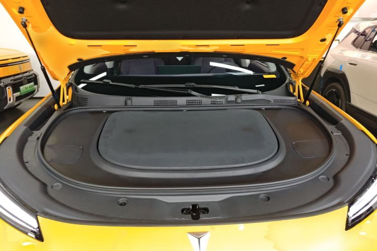 Used Deepal S07 2026 230Ultra with Huawei Qiankun ADS SE Edition Engine Bay
