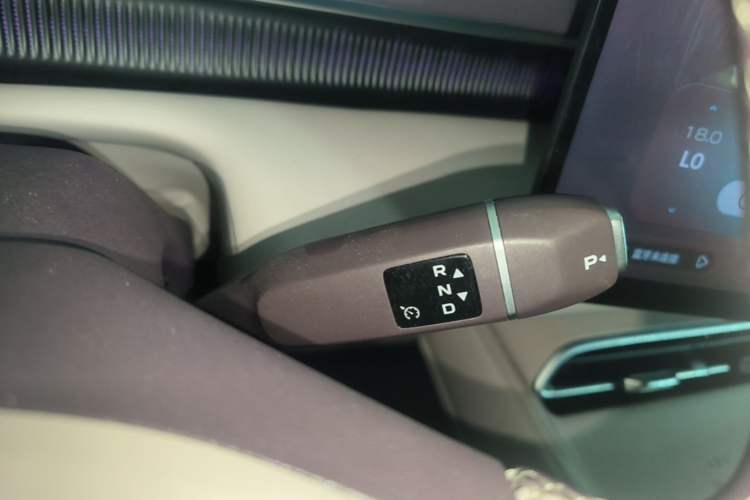Used Deepal S07 2026 230Ultra with Huawei Qiankun ADS SE Edition Gear Lever