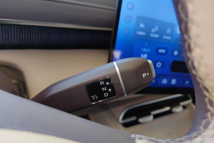 Used Deepal S07 2026 230Ultra with Huawei Qiankun ADS SE Edition Gear Lever