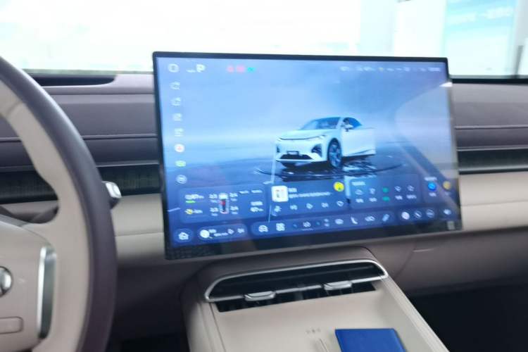 Used Deepal S07 2026 230Ultra with Huawei Qiankun ADS SE Edition Instrument Cluster