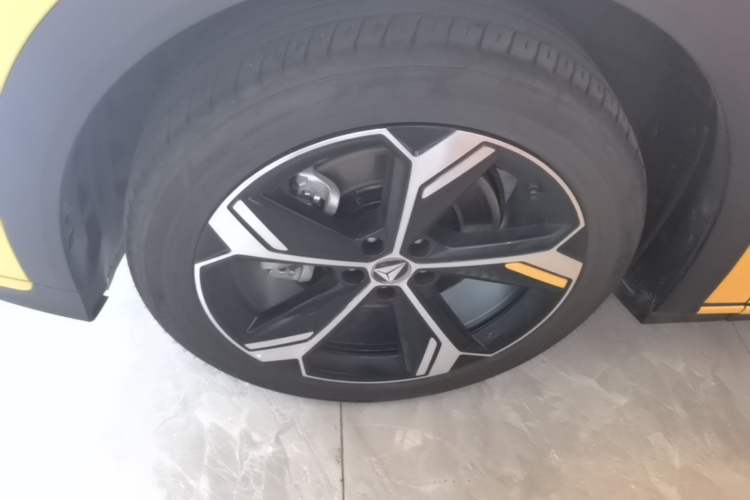 Used Deepal S07 2026 230Ultra with Huawei Qiankun ADS SE Edition Left Front Wheel Hub