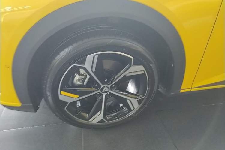 Used Deepal S07 2026 230Ultra with Huawei Qiankun ADS SE Edition Left Front Wheel Hub