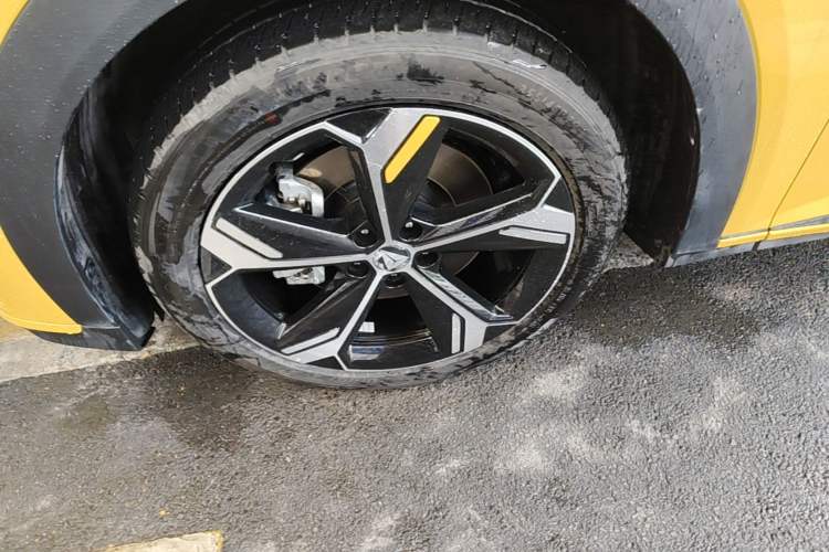 Used Deepal S07 2026 230Ultra with Huawei Qiankun ADS SE Edition Left Front Wheel Hub