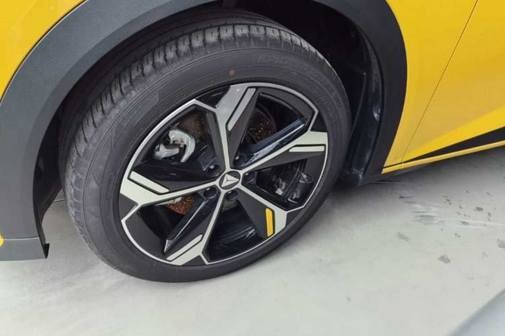 Used Deepal S07 2026 230Ultra with Huawei Qiankun ADS SE Edition Left Front Wheel Hub