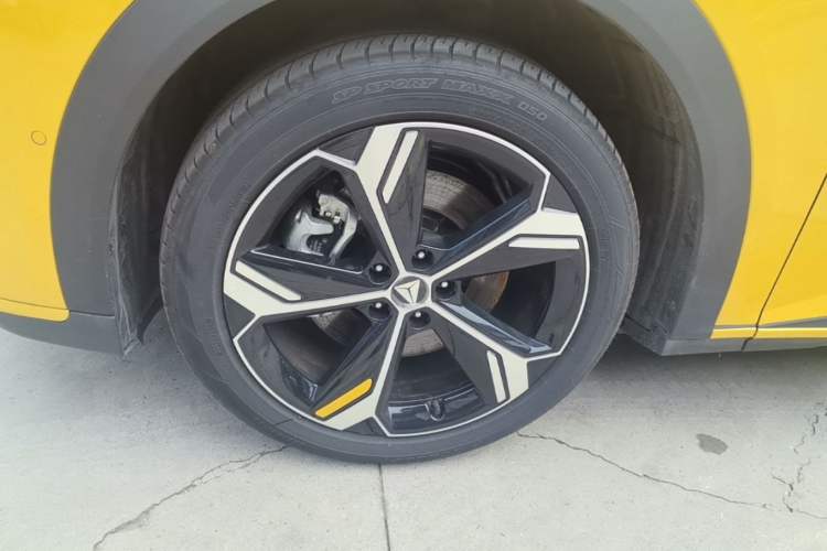 Used Deepal S07 2026 230Ultra with Huawei Qiankun ADS SE Edition Left Front Wheel Hub