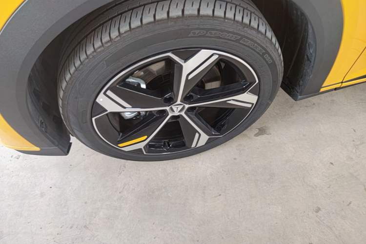 Used Deepal S07 2026 230Ultra with Huawei Qiankun ADS SE Edition Left Front Wheel Hub