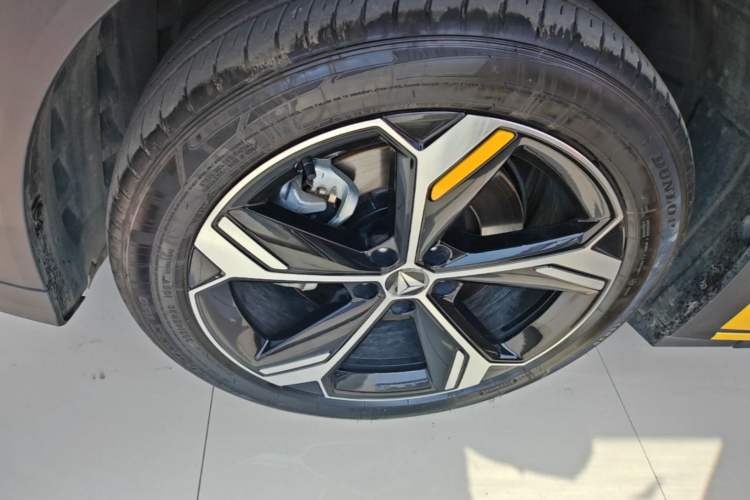 Used Deepal S07 2026 230Ultra with Huawei Qiankun ADS SE Edition Left Front Wheel Hub