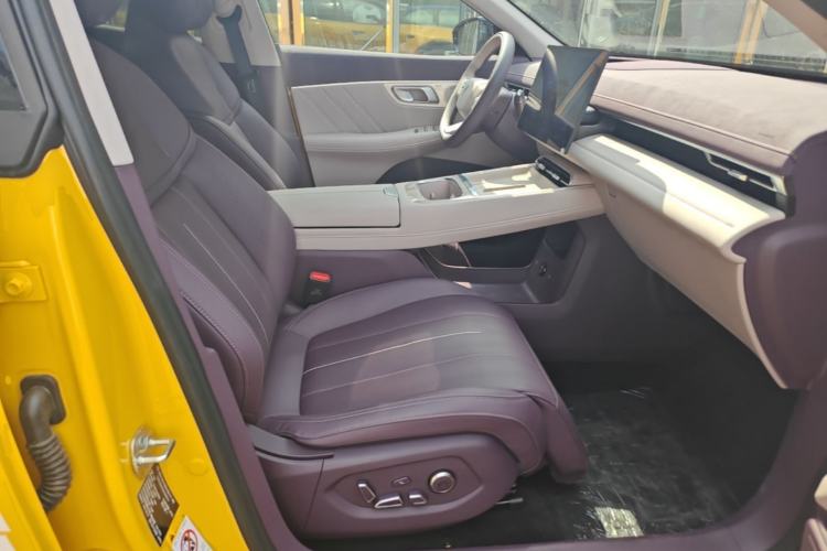 Used Deepal S07 2026 230Ultra with Huawei Qiankun ADS SE Edition Right Front Seat